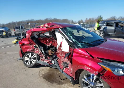 2018 Nissan Kicks Sv из США, поврежденный, VIN 3N1CP5CU6JL530100